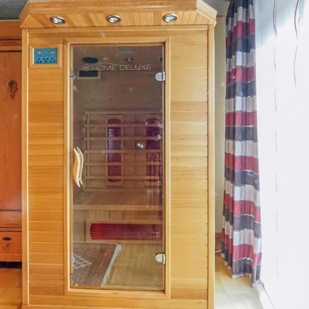 Cozy Apartment In Hinterweidenthal With Sauna Exterior foto